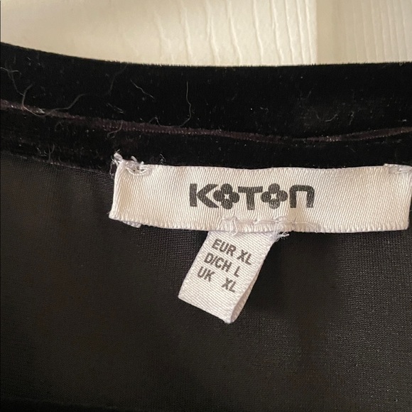 Stunning koton black velour ballon sleeve embroidered witchy goth boho top - Picture 5 of 10